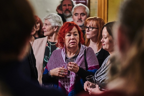 Setkání členů klubu DnV po inscenaci Člověk nikdy neví