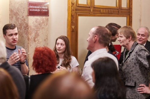 Setkání členů klubu po premiéře Fanny a Alexandr